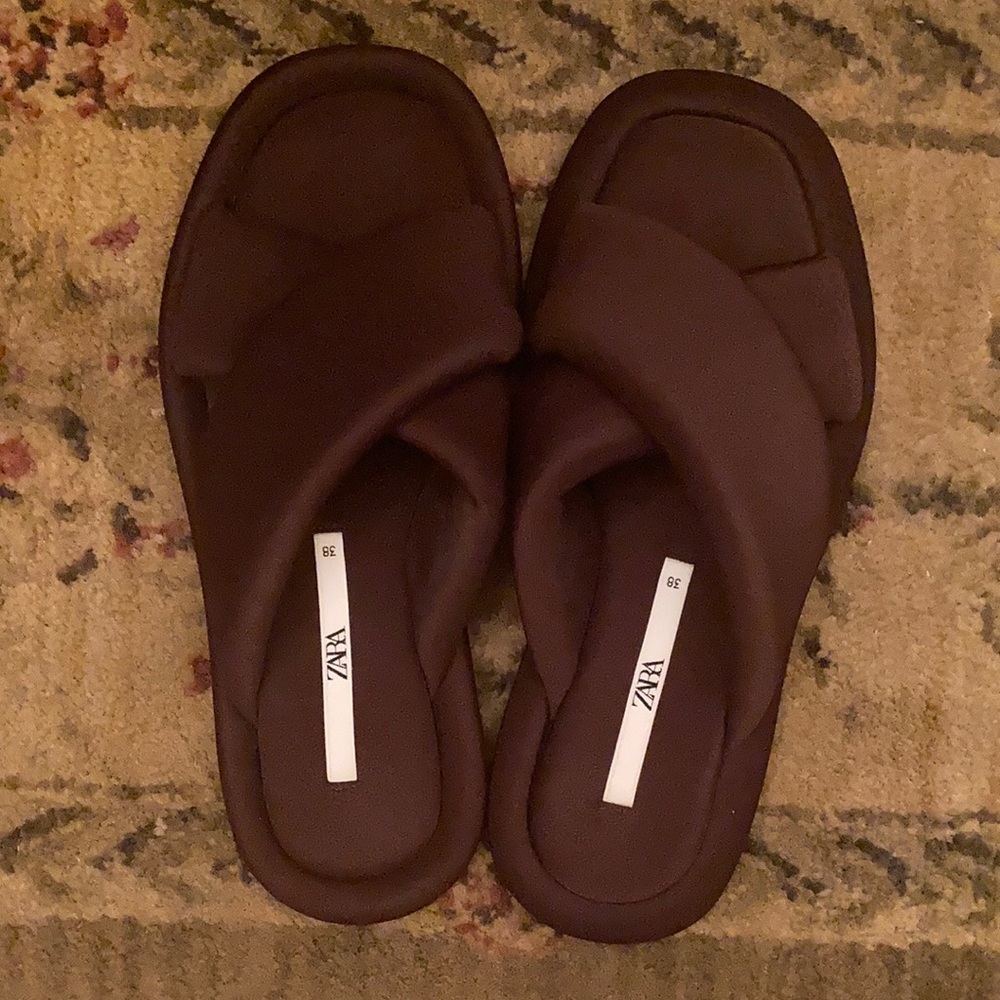 ZARA Neoprene Criss Cross Slip-on Sandals Size 8